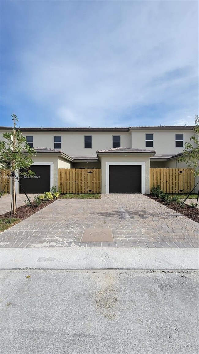 Building Photo - 26430 SW 148th Ct