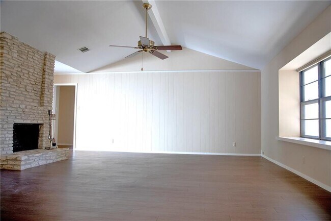 Building Photo - 4205 Steve Scarbrough Dr