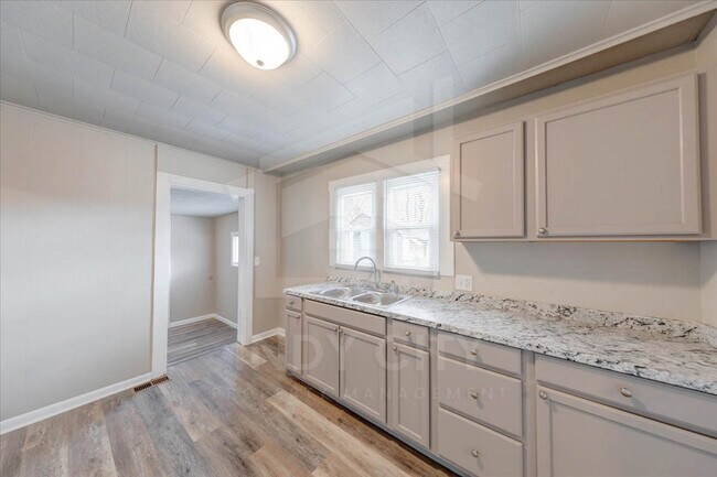 Building Photo - 1625 N Berwick Ave