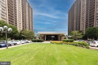 Building Photo - 3701 S George Mason Dr
