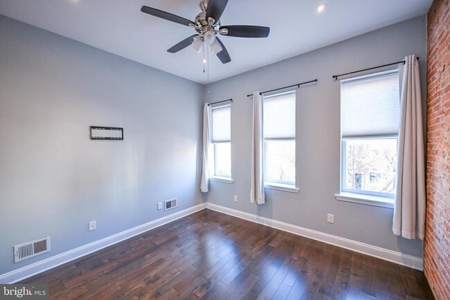 Building Photo - 3013 Elliott St