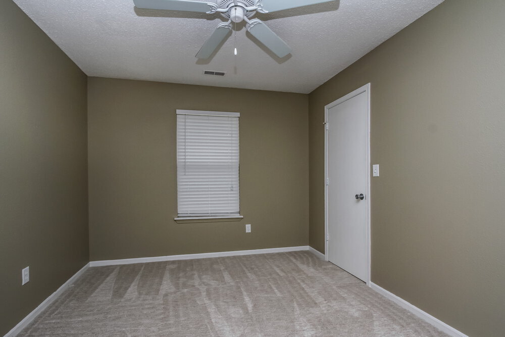 Building Photo - 17913 Sanibel Cir