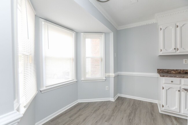 Building Photo - Charming apartment for rent in Chesapeake!