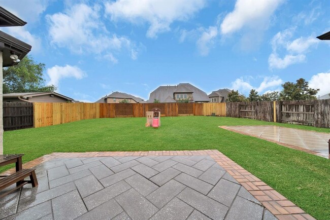 Building Photo - 23619 Greenwood Springs Pl
