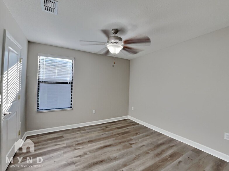 Building Photo - 10159 Newminster Loop