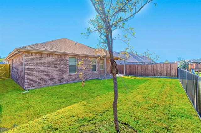 Building Photo - 1910 Blackbird Ln