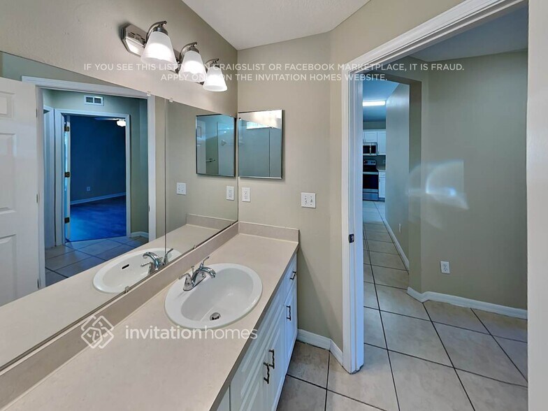 Building Photo - 7462 Oxford Garden Cir