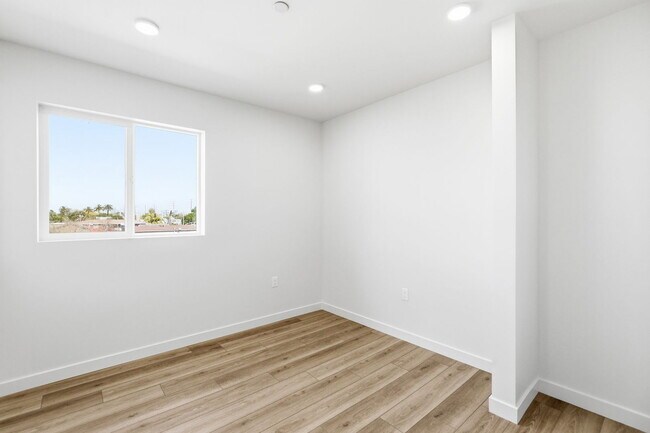 Building Photo - 7655 San Pedro St