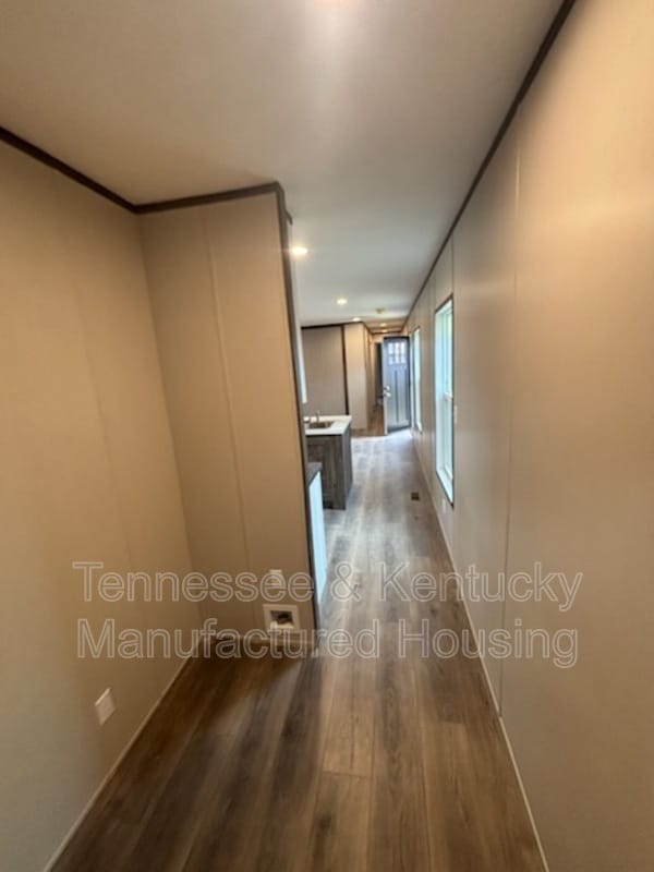 Building Photo - 210 Eller Dr