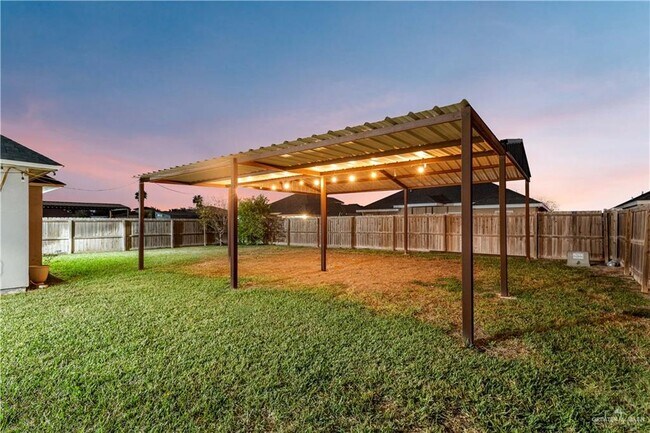 Building Photo - 14 Fitzgerald St