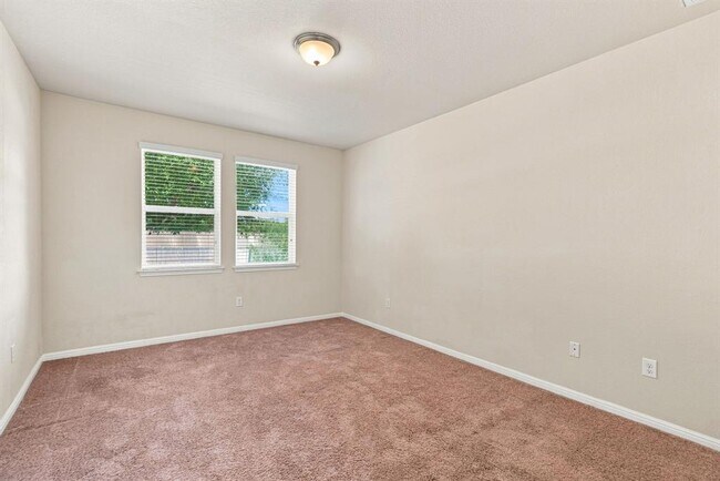 Building Photo - 13700 Sage Grouse Dr