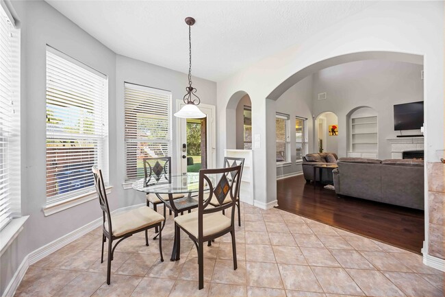 Building Photo - 1402 Chaparral Crossing