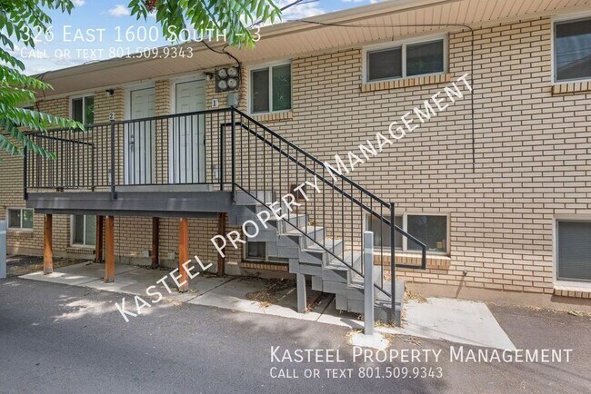 Building Photo - 326 1600 S