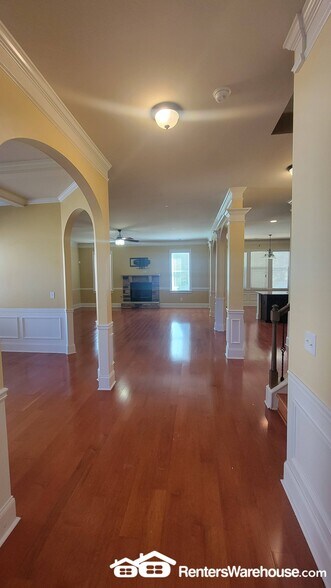 Building Photo - 420 Willie Kate Ln