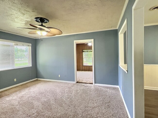 Building Photo - 3 Bed, 1 Bath in Montgomery close to Maxwell!