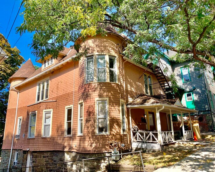 Building Photo - 308 Eddy St