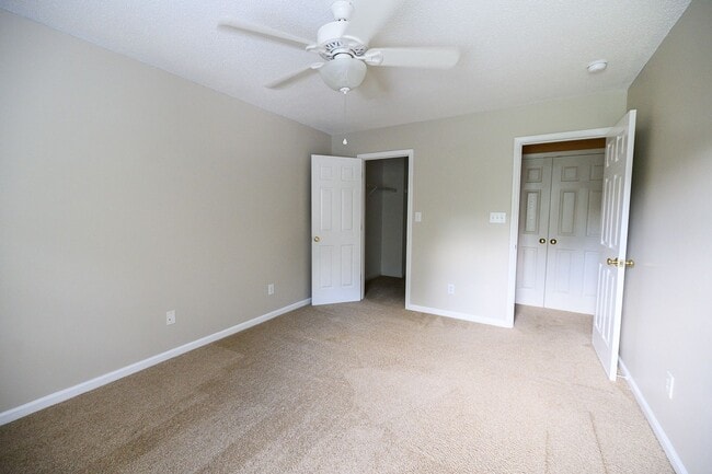 Building Photo - 2000 Lannigan Dr
