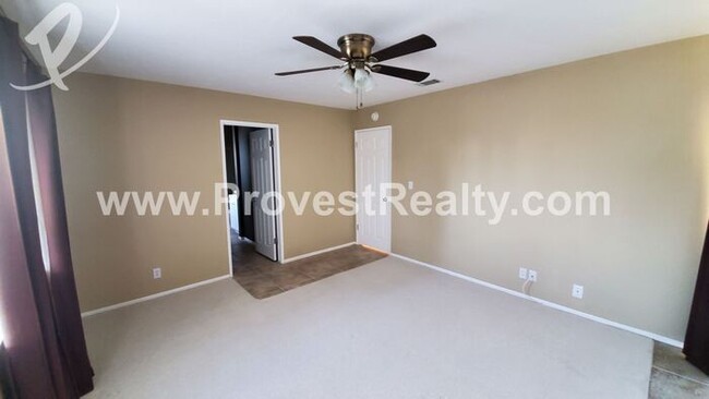 Building Photo - Jess Ranch 55+ Condo in Apple Valley!!!