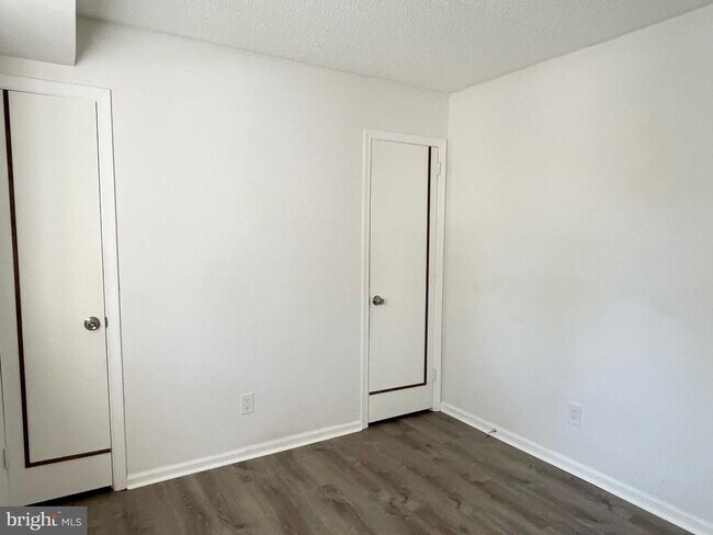 Building Photo - 50 Le Forge Ct