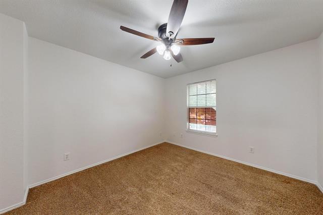 Building Photo - 1330 Kensington Ct