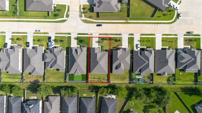 Building Photo - 2726 Tumlinson Dr