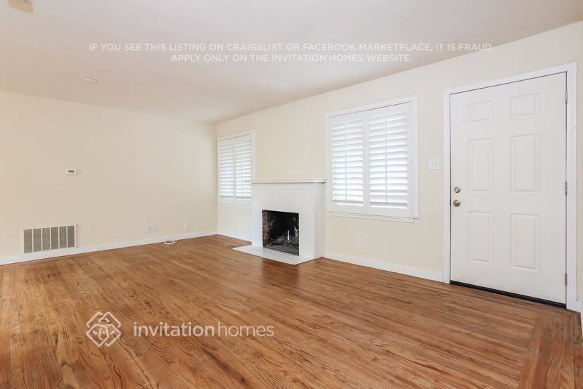 Building Photo - 1501 Clay St