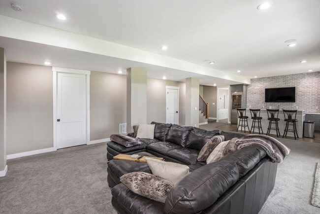 Building Photo - Stunning Custom Home in Harmony Club – Timnath, CO