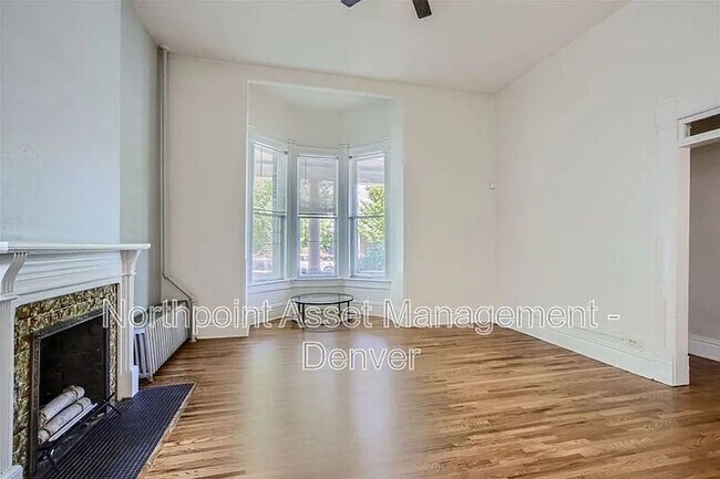 Building Photo - Newly Renovated Single Family Home | 1 BR/1BA | Fireplace!