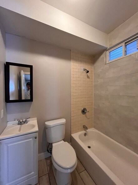 Building Photo - 124 Virginia Ave