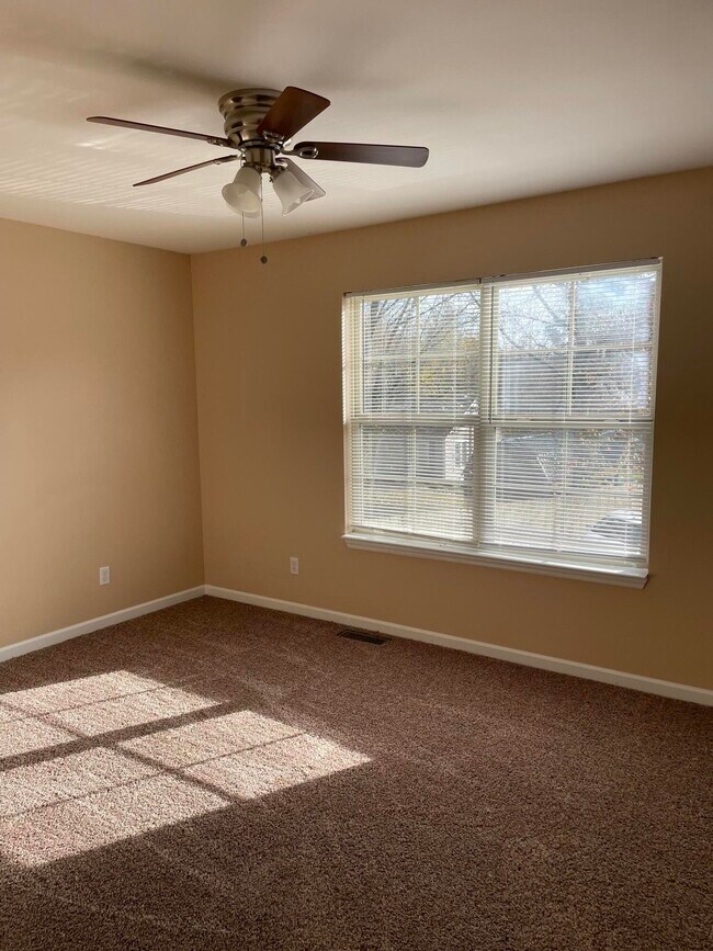 Building Photo - 2156 Old Harrison Ln