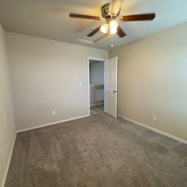 Building Photo - 4 Bedrooms, 3 Baths, a Pool, and Solar Panels!