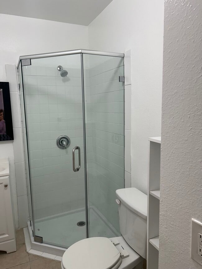 Building Photo - 1616 Federal Ave