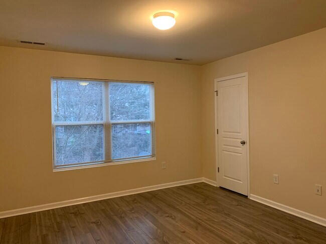 Building Photo - 2903 Berkeley Springs Pl