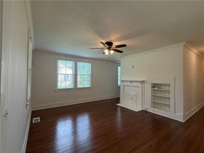 Building Photo - 5058 Austell Powder Springs Rd