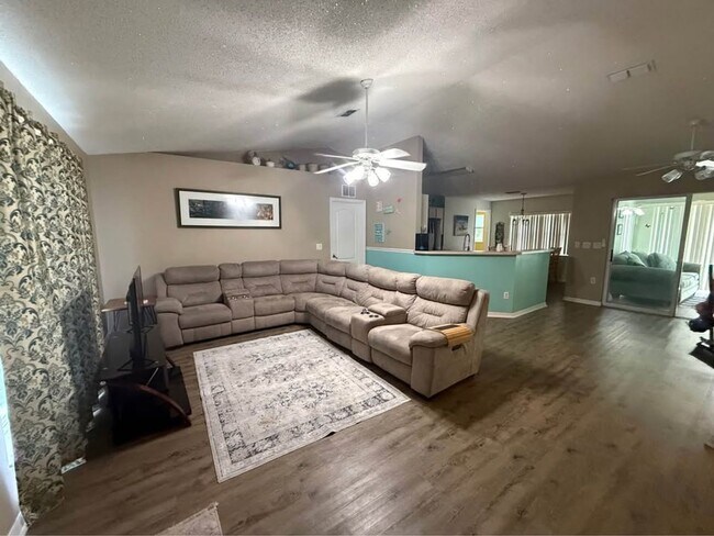 Building Photo - 18271 SW 99th Ln