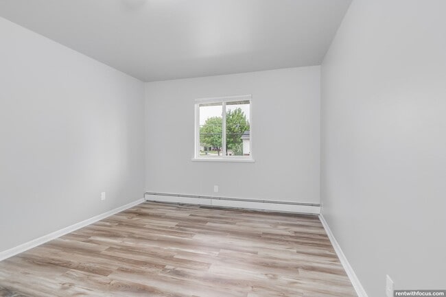 1 Bedroom - Clayton Ridge