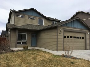 Building Photo - 21174 Capella Pl