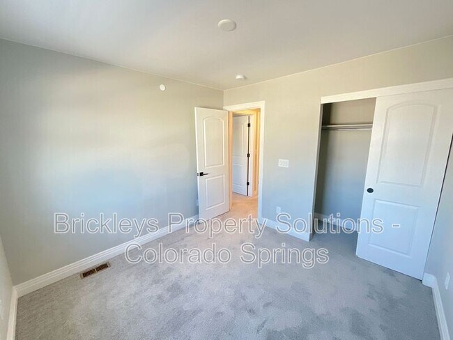 Building Photo - 1721 Rose Quartz Heights