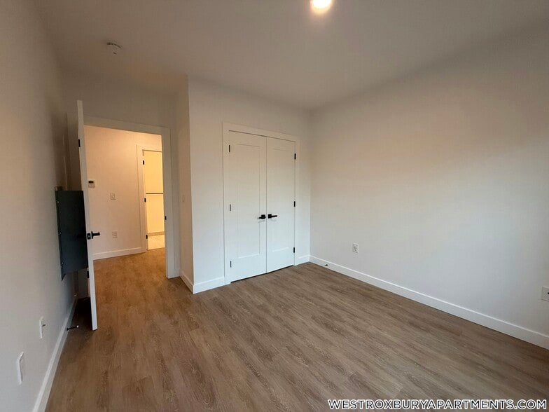 Building Photo - 199 Gardner St