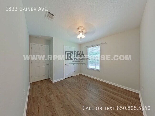 Building Photo - 1833 Gainer Ave