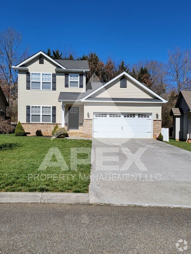 Building Photo - West Knoxville – Beautifully upgraded - 3 ...