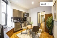 Building Photo - 509 E 87th St