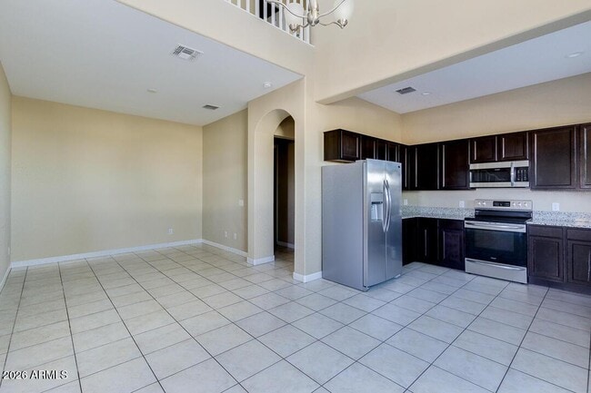 Building Photo - 1367 S Country Club Dr