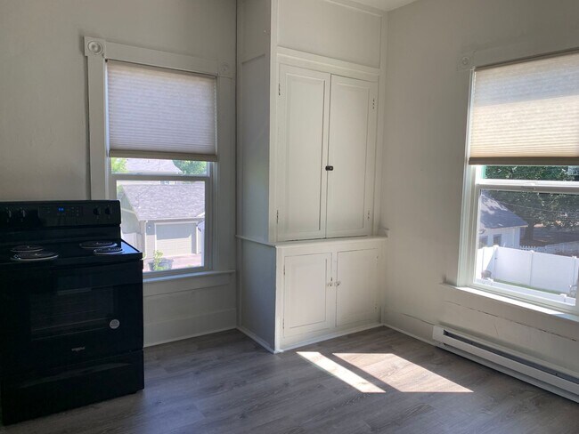 Building Photo - Four Todd Boys LLC