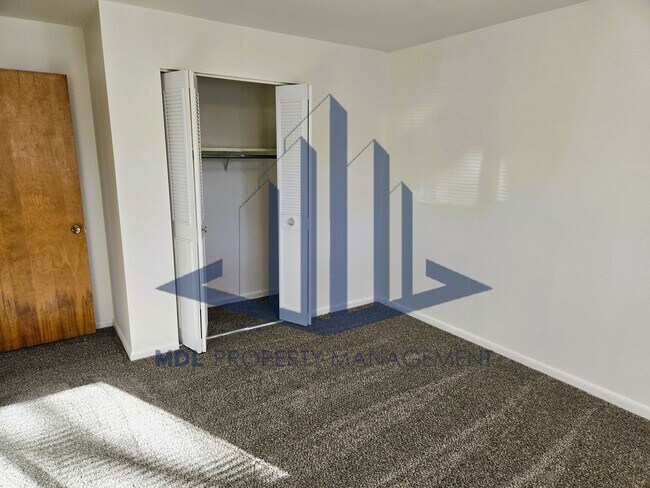 Building Photo - 2225 Weiss St