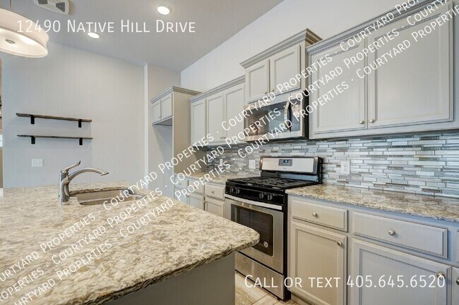 Building Photo - 12490 Native Hill Dr