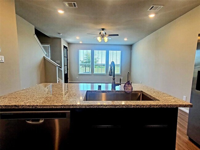 Building Photo - 9445 Towne Lake Pkwy