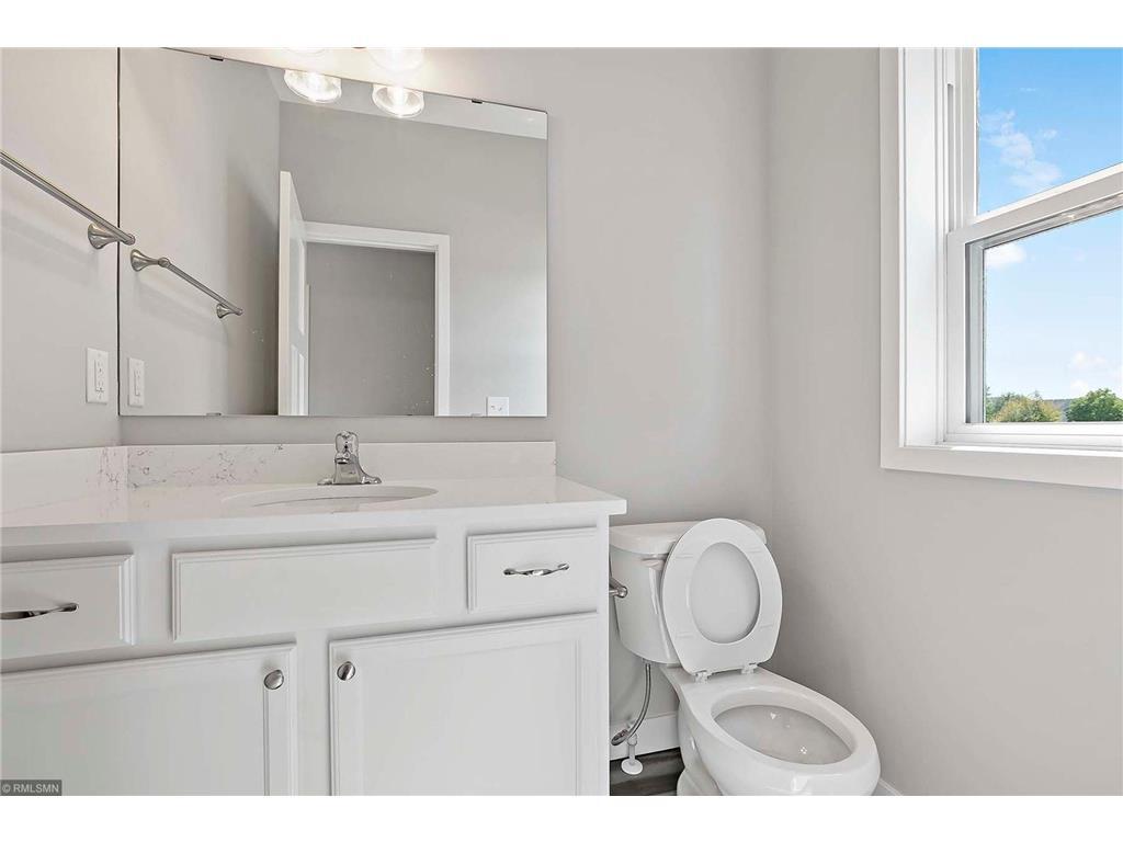Building Photo - 2768 Clover Ridge Dr
