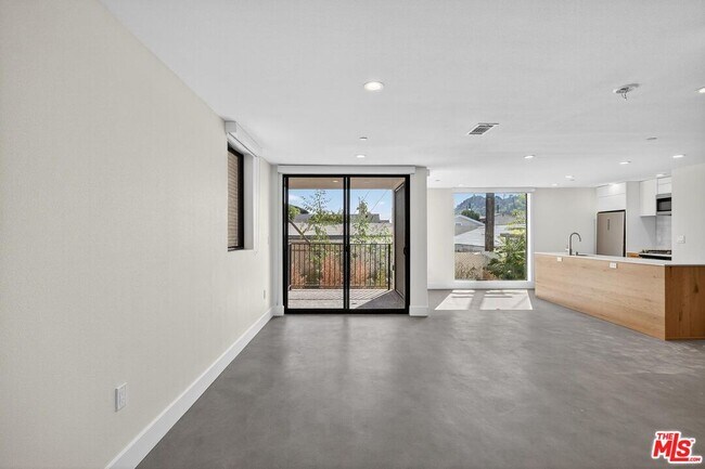 Building Photo - 2412 Eads St