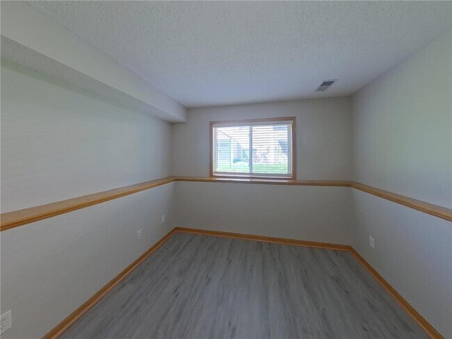 Building Photo - 2094 French Trace Ave